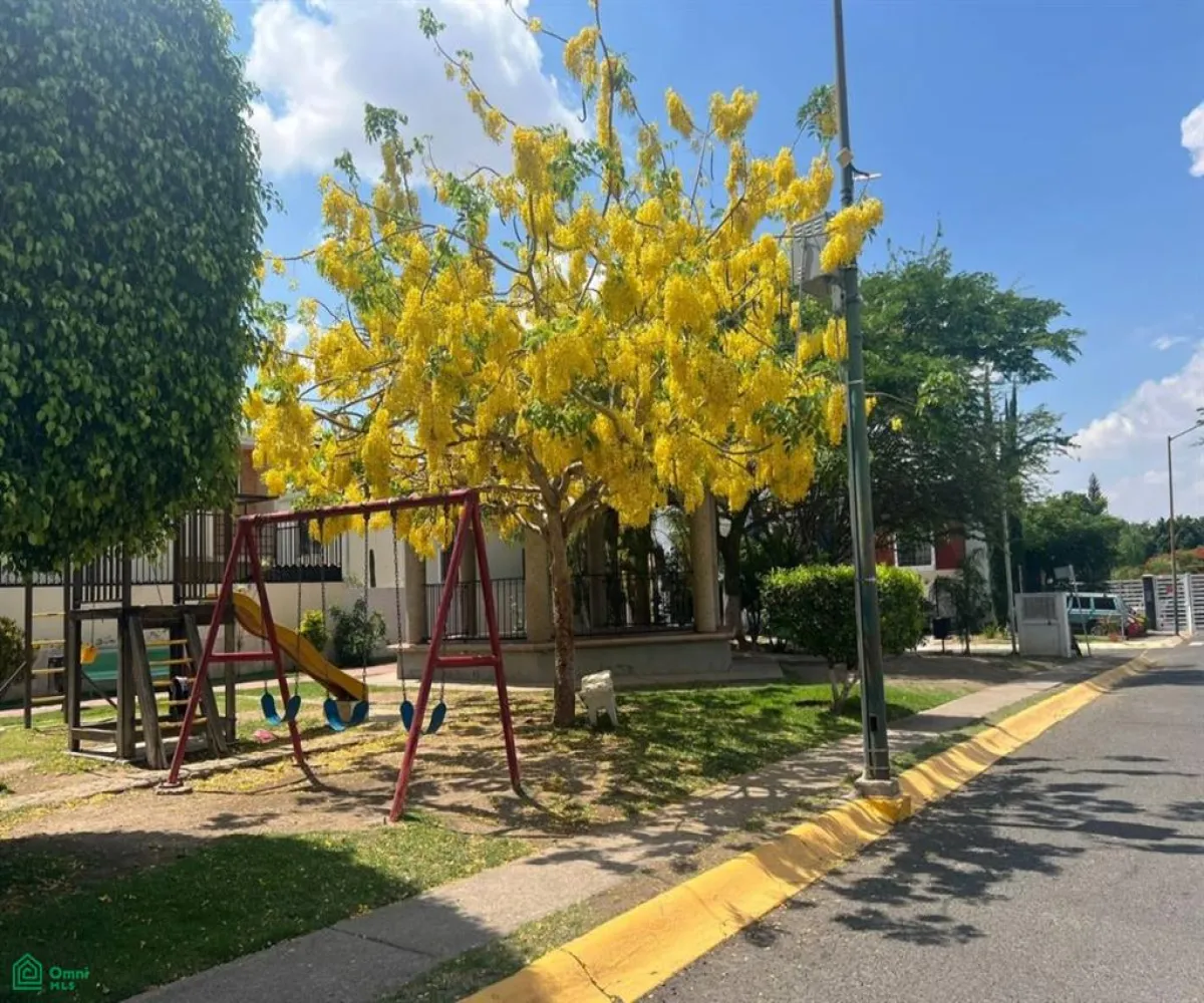 En Venta,Los Molinos,Alcaparra ., Zapopan, Jalisco 45200, 3 Habitaciones,2 Baños,Alcaparra,2,MX25944171