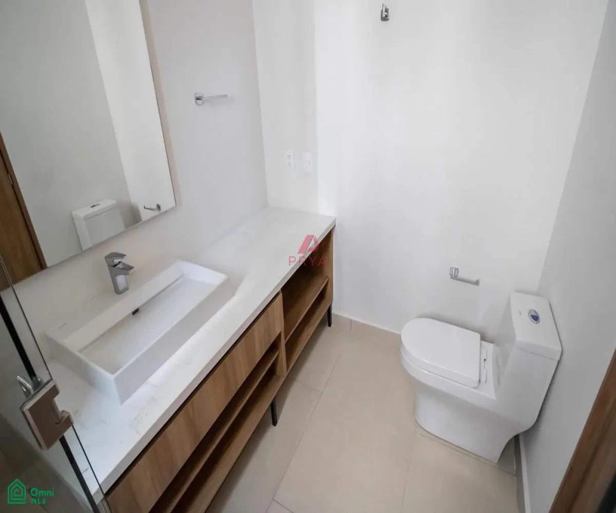 Local En Venta,Monraz,Juan Palomar y Arias 510, Guadalajara, Jalisco 44680, 2 Habitaciones,2 Baños,Juan Palomar y Arias,MX25945870