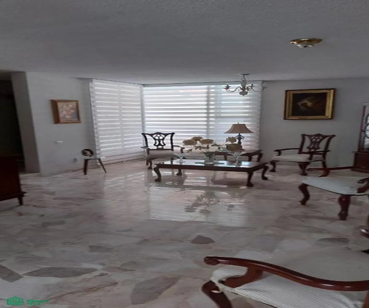 En Venta,Jardines Vallarta,victor hugo 81, Zapopan, Jalisco 45027, 4 Habitaciones,3 Baños,victor hugo,2,MX25946318