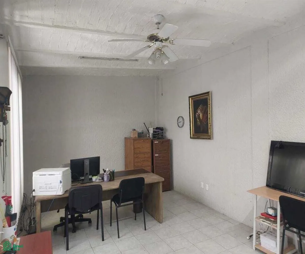 En Venta,Jardines Vallarta,victor hugo 81, Zapopan, Jalisco 45027, 4 Habitaciones,3 Baños,victor hugo,2,MX25946318