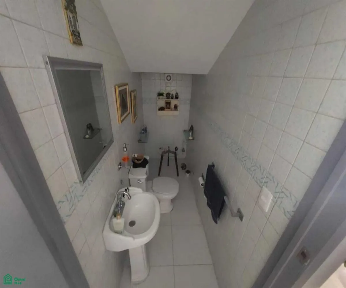 En Venta,Jardines Vallarta,victor hugo 81, Zapopan, Jalisco 45027, 4 Habitaciones,3 Baños,victor hugo,2,MX25946318