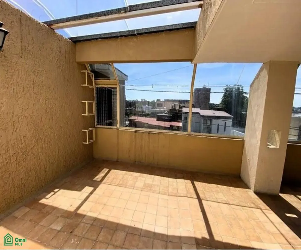 En Venta,Fraccionamiento Jardines Alcalde,Fray Junipero Serra #2163 esquina con Jesús Romer S/N, Guadalajara, Jalisco 44298, 4 Habitaciones,3 Baños,Fray Junipero Serra #2163 esquina con Jesús Romer,MX25948327