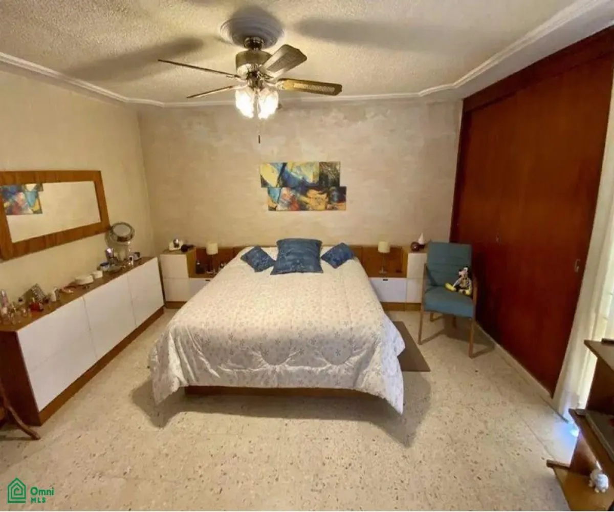 En Venta,Fraccionamiento Jardines Alcalde,Fray Junipero Serra #2163 esquina con Jesús Romer S/N, Guadalajara, Jalisco 44298, 4 Habitaciones,3 Baños,Fray Junipero Serra #2163 esquina con Jesús Romer,MX25948327