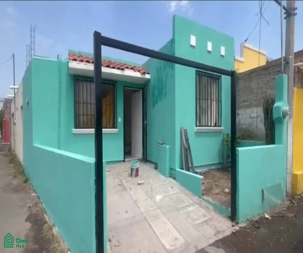 En Venta,Hacienda los Eucaliptos,Valle De Los Castaños 248, Tlajomulco de Zuniga, Jalisco 45656, 3 Habitaciones,1 Baño,Valle De Los Castaños,1,MX25949519
