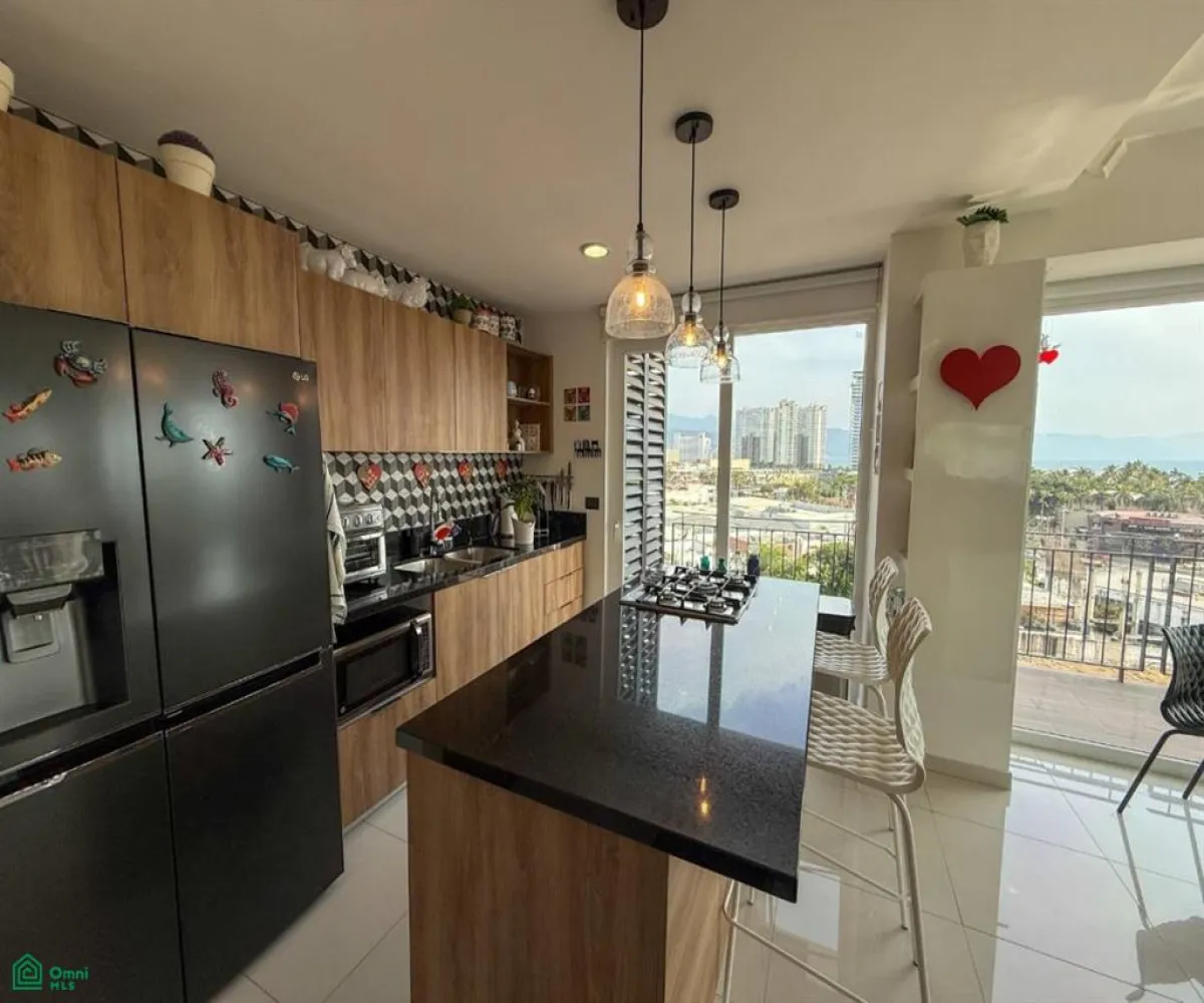 En Venta,Zona Hotelera Norte,Maria Montessori 360, Puerto Vallarta, Jalisco 48333, 1 Cuarto,2 Baños,Maria Montessori,MX25949742