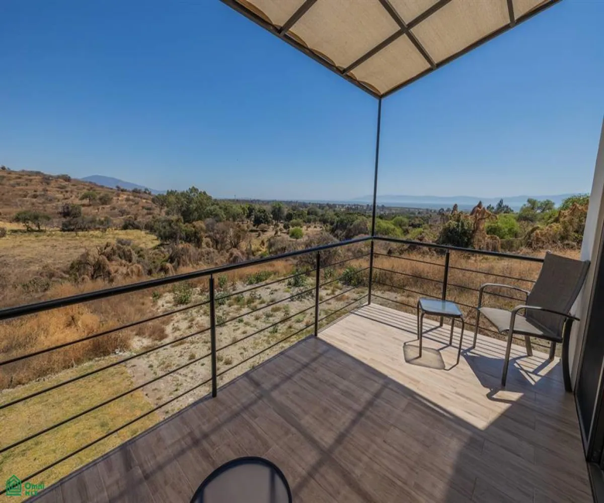 En Venta,San Nicolás de Ibarra,Emiliano Zapata, Hacienda la Labor 2, Chapala, Jalisco 45940, 4 Habitaciones,4 Baños,Emiliano Zapata, Hacienda la Labor,3,MX25950135