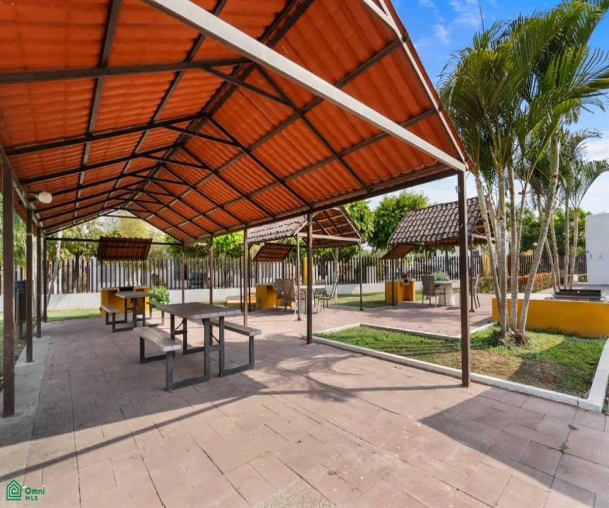 En Venta,Ixtapa,Banus 3 calle playa seuta 139/4, Puerto Vallarta, Jalisco 48280, 3 Habitaciones,2 Baños,Banus 3 calle playa seuta,2,MX25950854