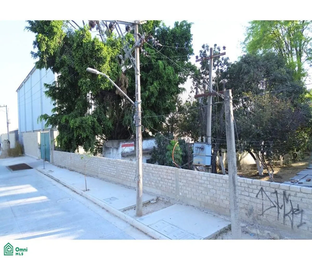 Local En Venta,Fraccionamiento Parque Industrial El Álamo,Camino a las vegas 5000, Guadalajara, Jalisco 44490,Camino a las vegas,MX25951152