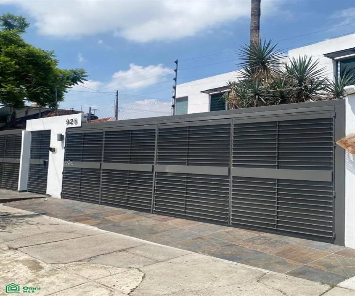 En Renta,Chapalita Oriente,SANTA RITA 925, Zapopan, Jalisco 45040, 6 Habitaciones,6 Baños,SANTA RITA,3,MX25951229