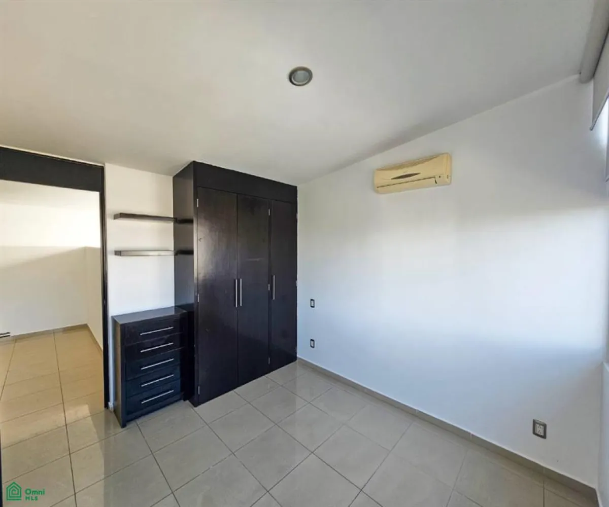 En Venta,Jocotán,Hipico 205, Zapopan, Jalisco 45017, 3 Habitaciones,2 Baños,Hipico,2,MX25951872