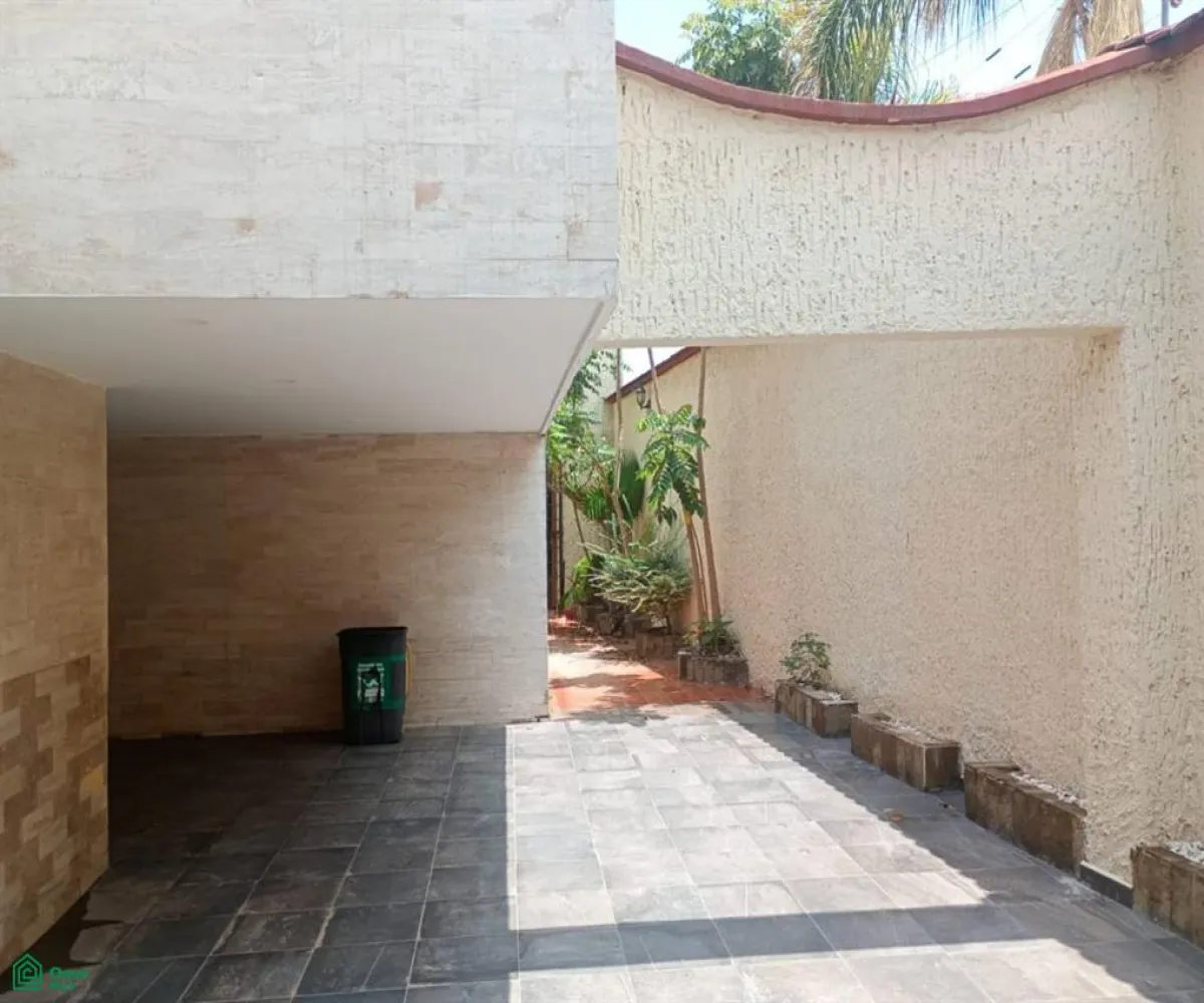 Local En Renta,Jardines de los Arcos,San Miguel 480, Guadalajara, Jalisco 44500, 11 Habitaciones,5 Baños,San Miguel,2,MX25952756