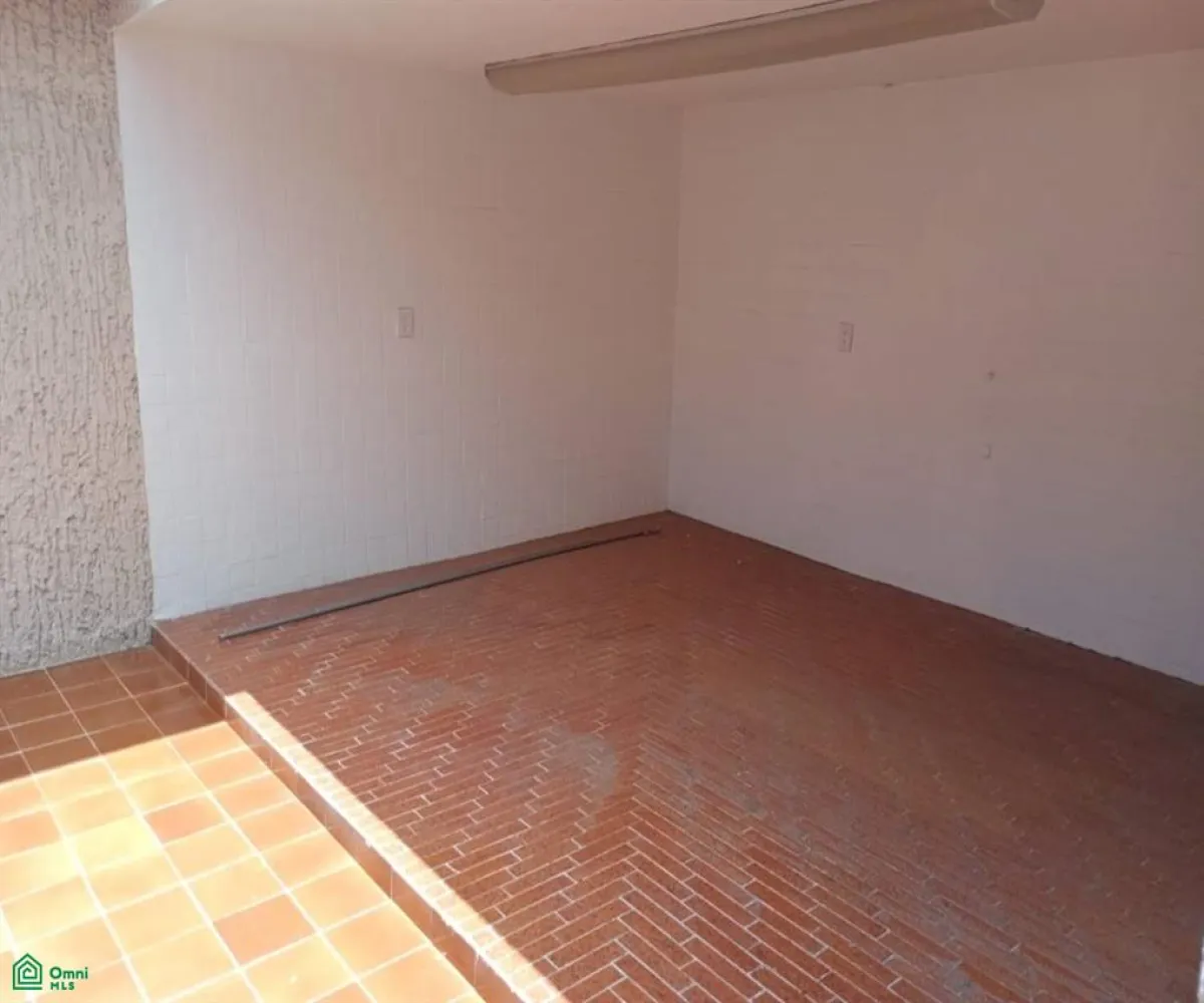 Local En Renta,Jardines de los Arcos,San Miguel 480, Guadalajara, Jalisco 44500, 11 Habitaciones,5 Baños,San Miguel,2,MX25952756