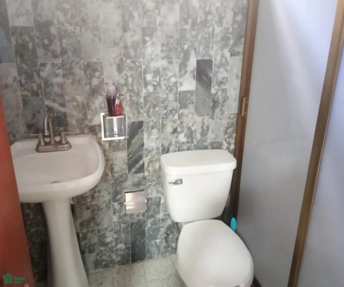 Local En Renta,Jardines de los Arcos,San Miguel 480, Guadalajara, Jalisco 44500, 11 Habitaciones,5 Baños,San Miguel,2,MX25952756