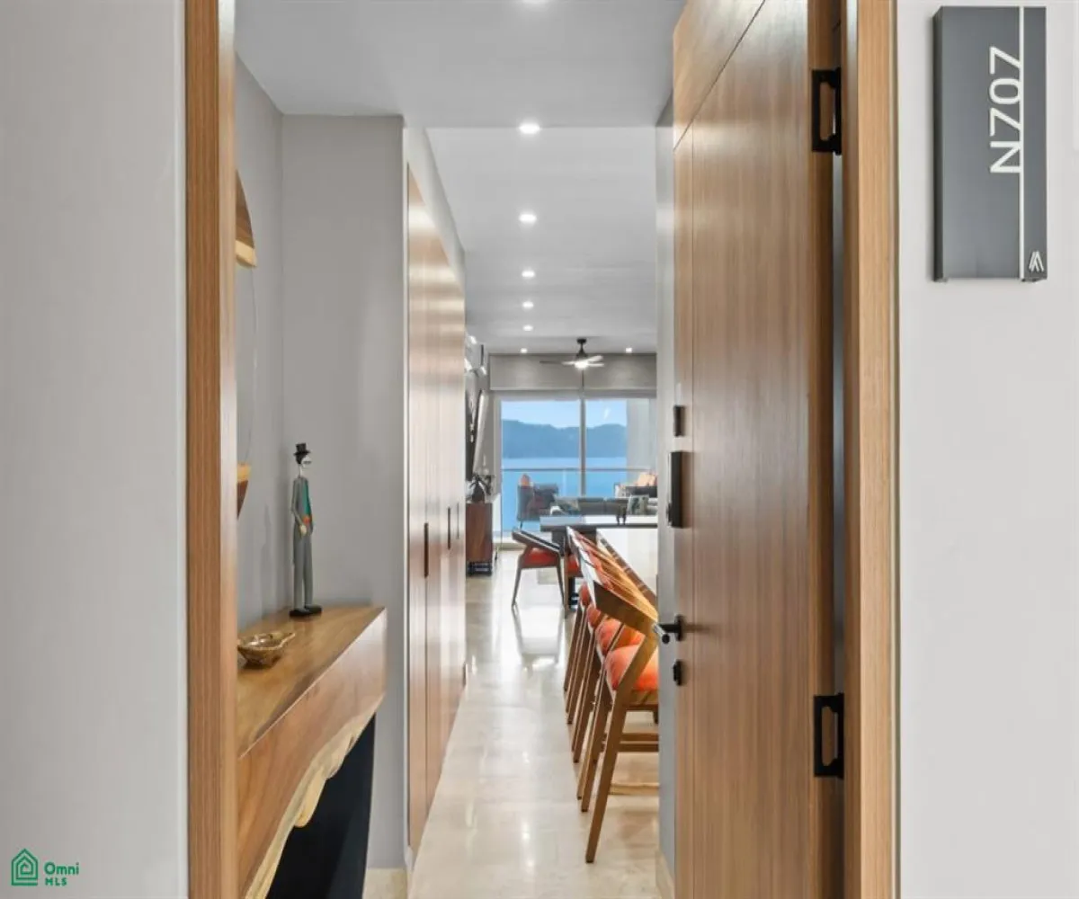 En Venta,Las Glorias,Febronio Uribe 171 Int. 707, Puerto Vallarta, Jalisco 48333, 2 Habitaciones,2 Baños,Febronio Uribe,3,MX25952770