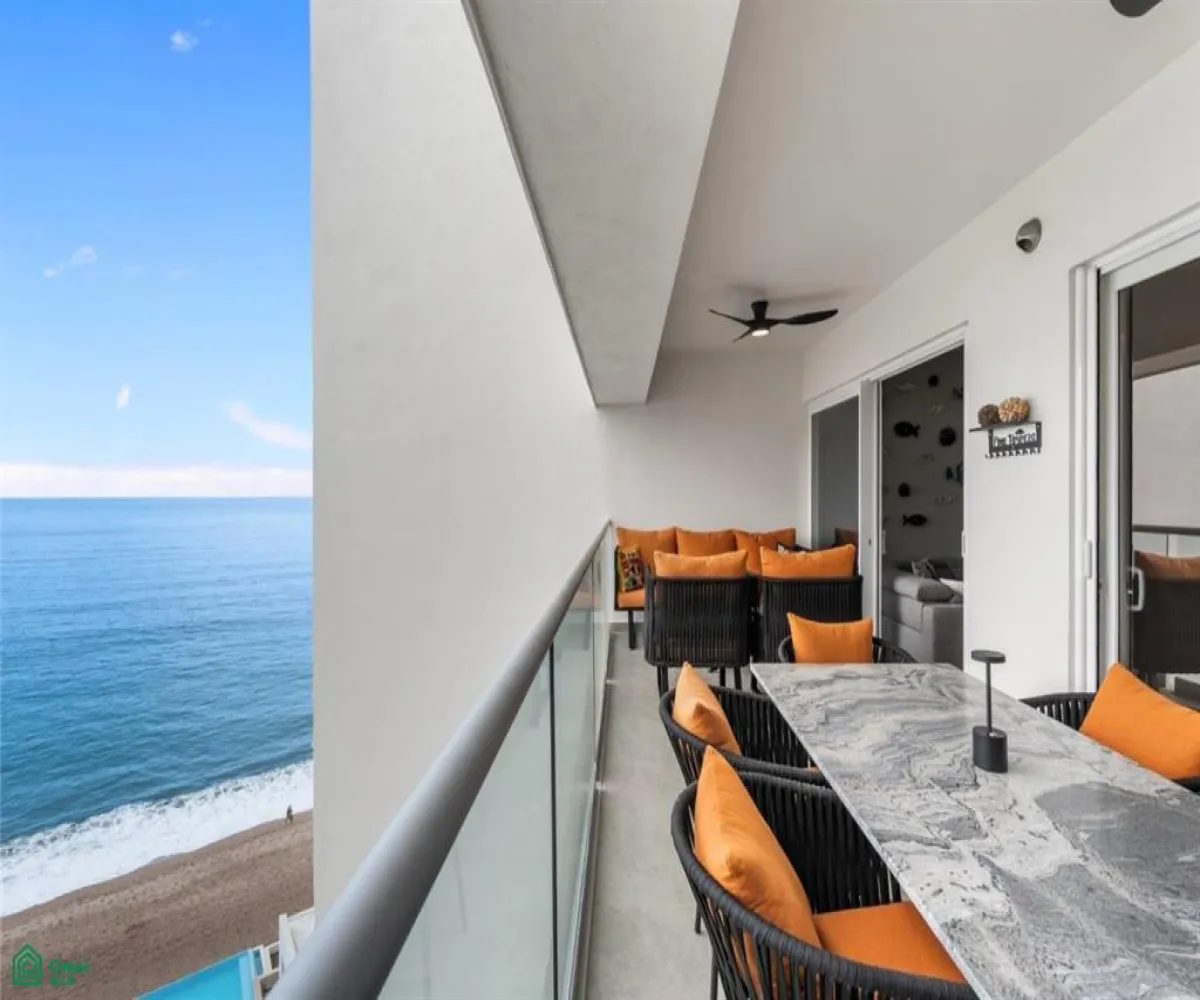 En Venta,Las Glorias,Febronio Uribe 171 Int. 707, Puerto Vallarta, Jalisco 48333, 2 Habitaciones,2 Baños,Febronio Uribe,3,MX25952770