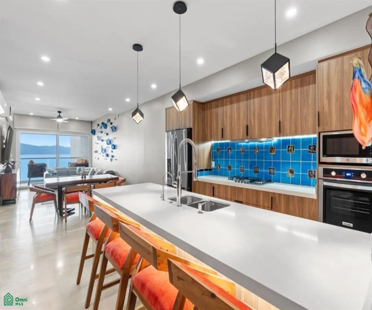 En Venta,Las Glorias,Febronio Uribe 171 Int. 707, Puerto Vallarta, Jalisco 48333, 2 Habitaciones,2 Baños,Febronio Uribe,3,MX25952770