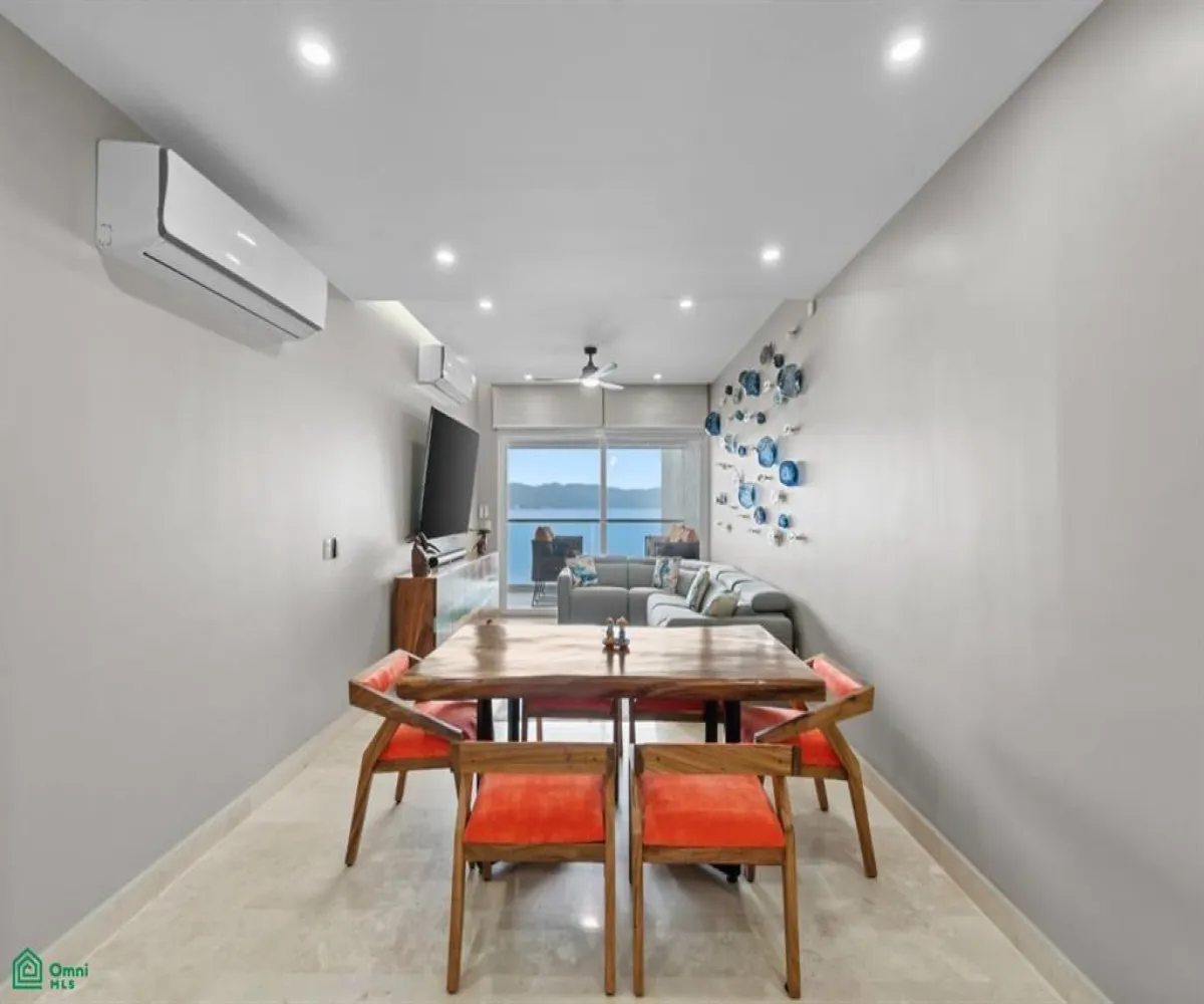 En Venta,Las Glorias,Febronio Uribe 171 Int. 707, Puerto Vallarta, Jalisco 48333, 2 Habitaciones,2 Baños,Febronio Uribe,3,MX25952770