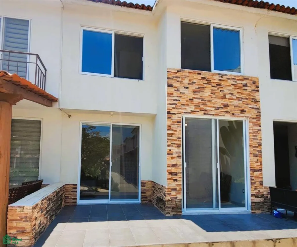 En Venta,De las Juntas Delegación,Joaquin Amaro 468, Puerto Vallarta, Jalisco 48291, 3 Habitaciones,2 Baños,Joaquin Amaro,2,MX25952790