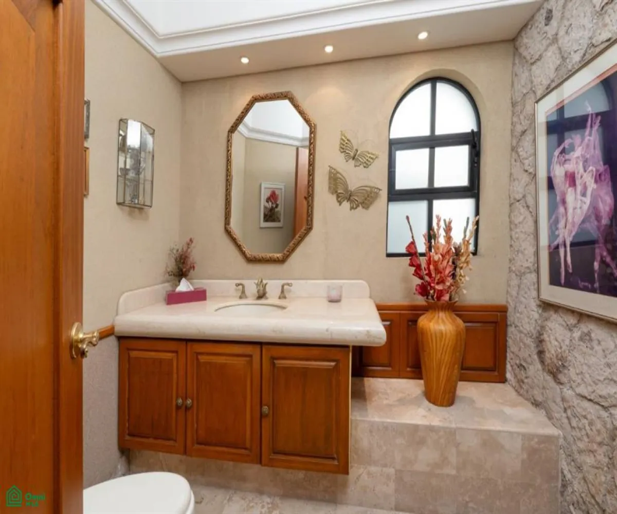 En Venta,Chulavista,Paseo Jacarandas 16, Chapala, Jalisco 45907, 3 Habitaciones,3 Baños,Paseo Jacarandas,2,MX25953533