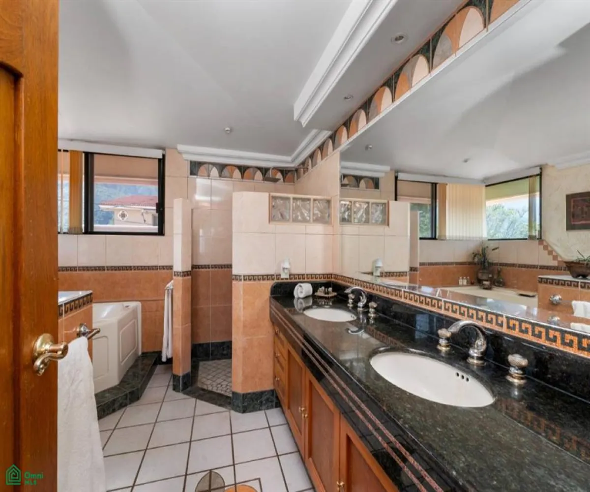 En Venta,Chulavista,Paseo Jacarandas 16, Chapala, Jalisco 45907, 3 Habitaciones,3 Baños,Paseo Jacarandas,2,MX25953533