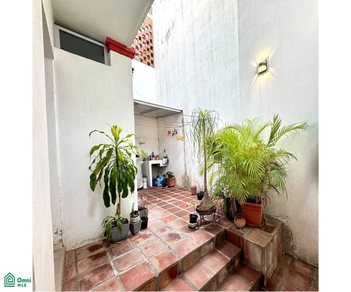 En Venta,Sutaj,Hernando Martell 565, Guadalajara, Jalisco 44840, 6 Habitaciones,7 Baños,Hernando Martell,2,MX25954903