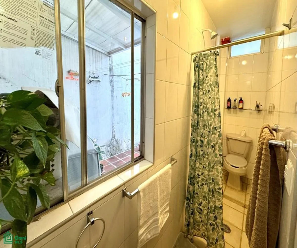 En Venta,Sutaj,Hernando Martell 565, Guadalajara, Jalisco 44840, 6 Habitaciones,7 Baños,Hernando Martell,2,MX25954903