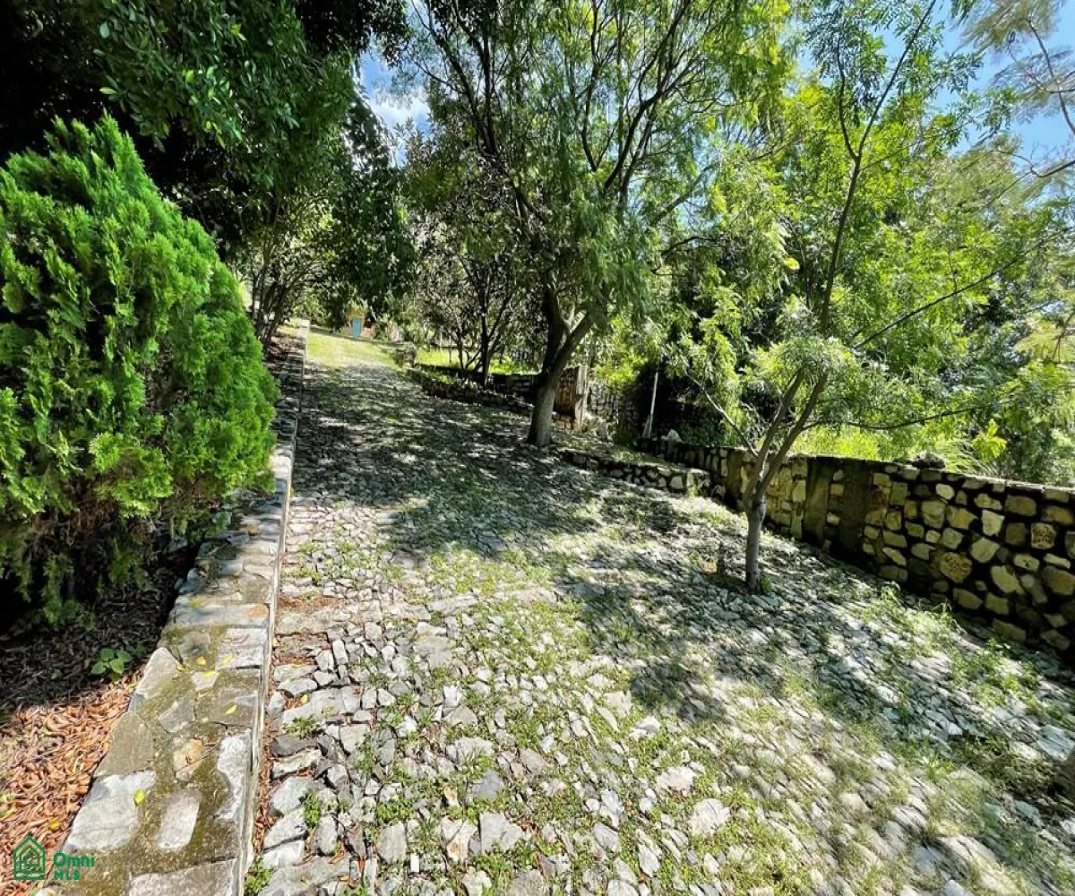 Local En Venta,Ixtlahuacan De Los Membrillos,Camino de los Arrieros 3-B, Guadalajara, Jalisco 45850, 3 Habitaciones,4 Baños,Camino de los Arrieros,2,MX25956764