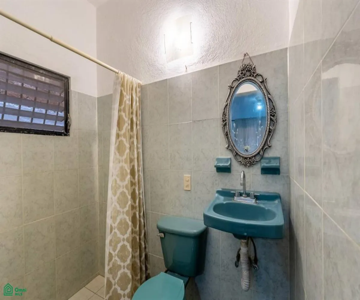 En Venta,Lopez Mateos,Rio Danubio 376, Puerto Vallarta, Jalisco 48340, 4 Habitaciones,5 Baños,Rio Danubio,MX25957416