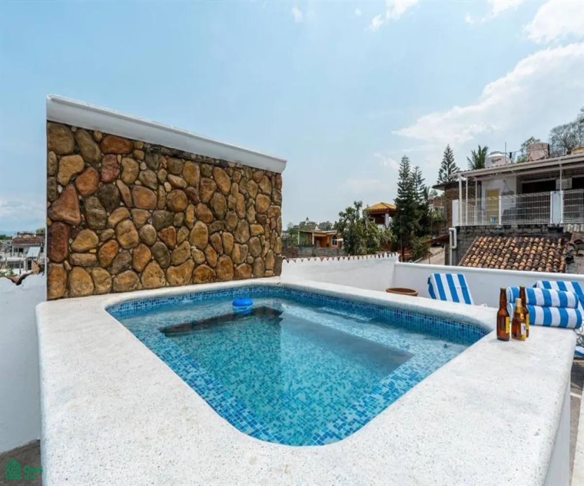 En Venta,Lopez Mateos,Rio Danubio 376, Puerto Vallarta, Jalisco 48340, 4 Habitaciones,5 Baños,Rio Danubio,MX25957416