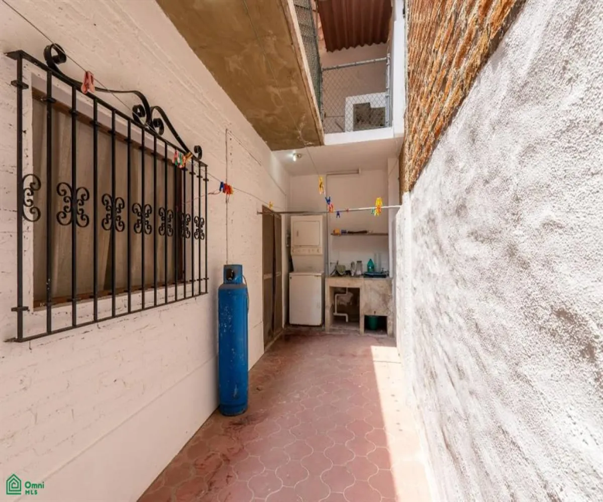 En Venta,Lopez Mateos,Rio Danubio 376, Puerto Vallarta, Jalisco 48340, 4 Habitaciones,5 Baños,Rio Danubio,MX25957416