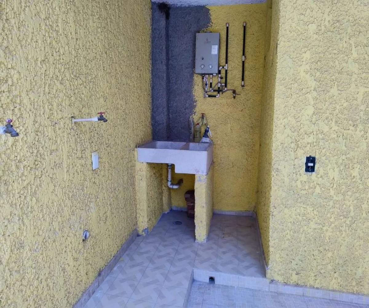 Casa En Venta,Potrero Los Amador,Pozo 100 55, Tlajomulco de Zúñiga, Jalisco 45600, 2 Habitaciones,1 Baño,Pozo 100,1,pJuni4i