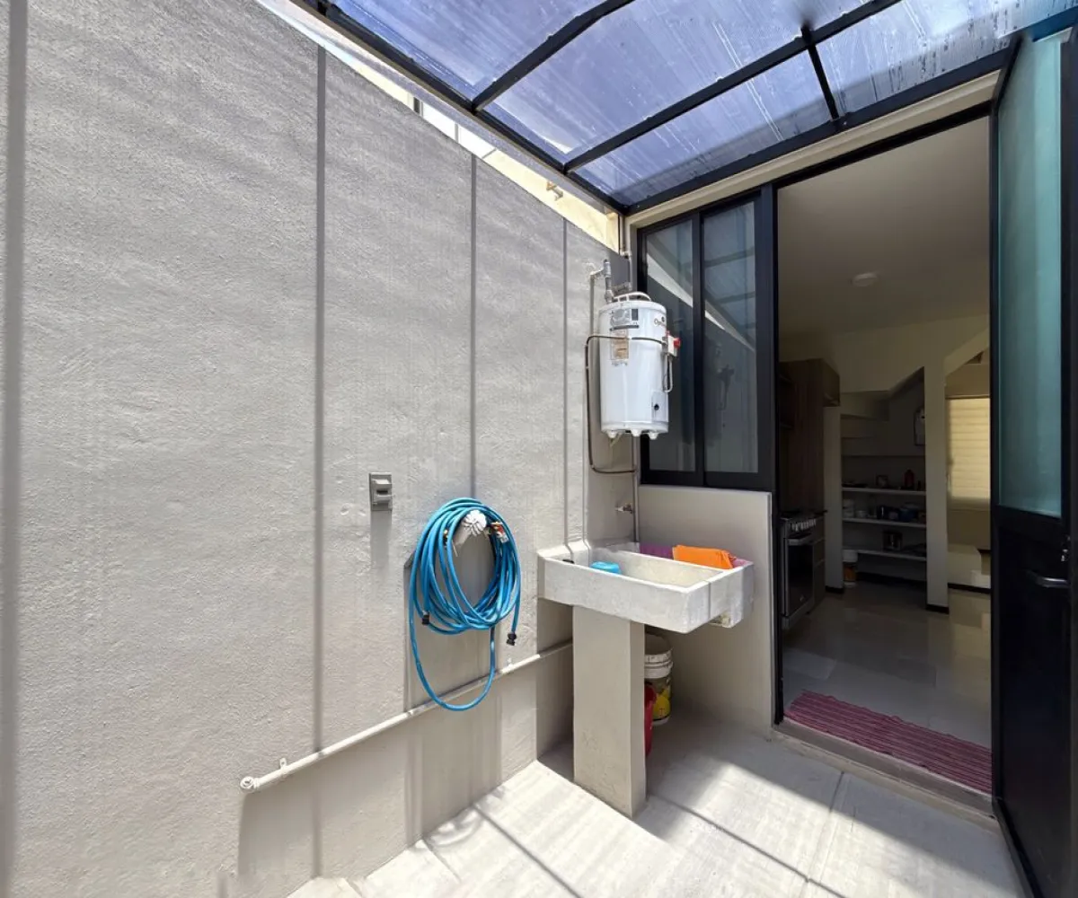 Casa En Venta,Jardines de Santa Anita,Camino a San Isidro 1540 114, Tlajomulco de Zúñiga, Jalisco 45645, 3 Habitaciones,3 Baños,Camino a San Isidro,3,pkeRZA8