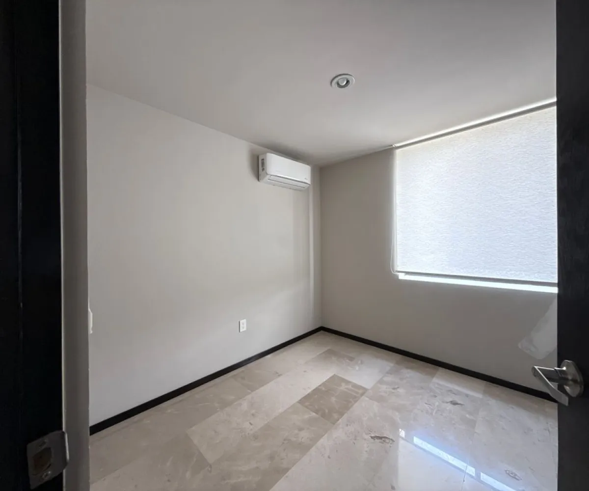 Casa En Venta,Jardines de Santa Anita,Camino a San Isidro 1540 114, Tlajomulco de Zúñiga, Jalisco 45645, 3 Habitaciones,3 Baños,Camino a San Isidro,3,pkeRZA8