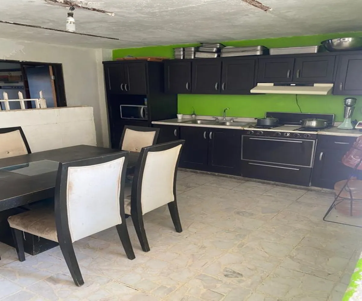 Casa En Venta,Santa Elena Alcalde,Calle Cadiz 2555, Guadalajara, Jalisco 44220, 3 Habitaciones,1 Baño,Calle Cadiz,1,pneLw79