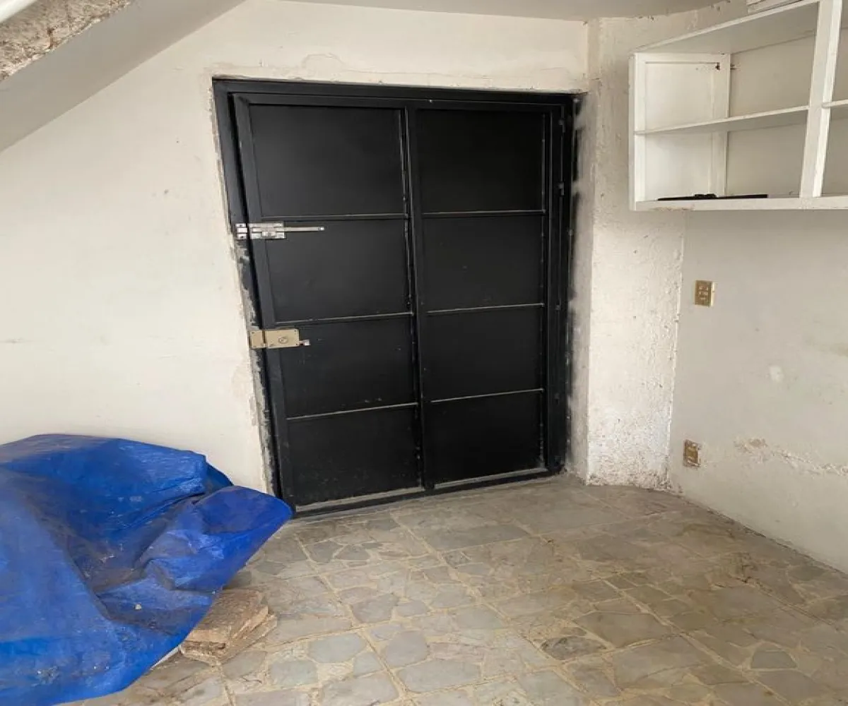 Casa En Venta,Santa Elena Alcalde,Calle Cadiz 2555, Guadalajara, Jalisco 44220, 3 Habitaciones,1 Baño,Calle Cadiz,1,pneLw79