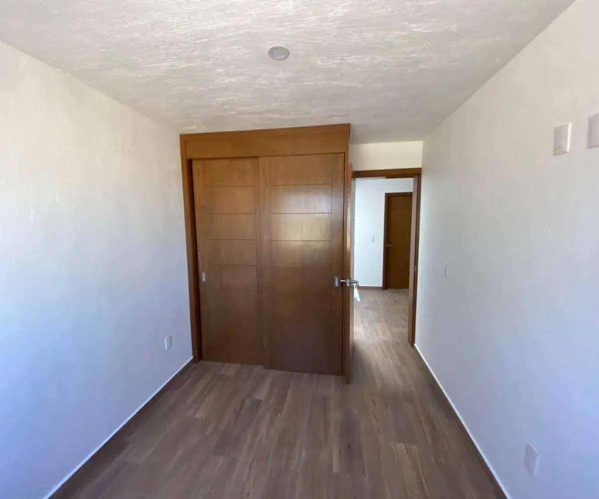 Casa En Venta,FRACCIONAMIENTO VALLE IMPERIAL ,Av Madeiras 294 22, Zapopan, Jalisco 45134, 3 Habitaciones,1 Baño,Av Madeiras,1,pbm8Ny3
