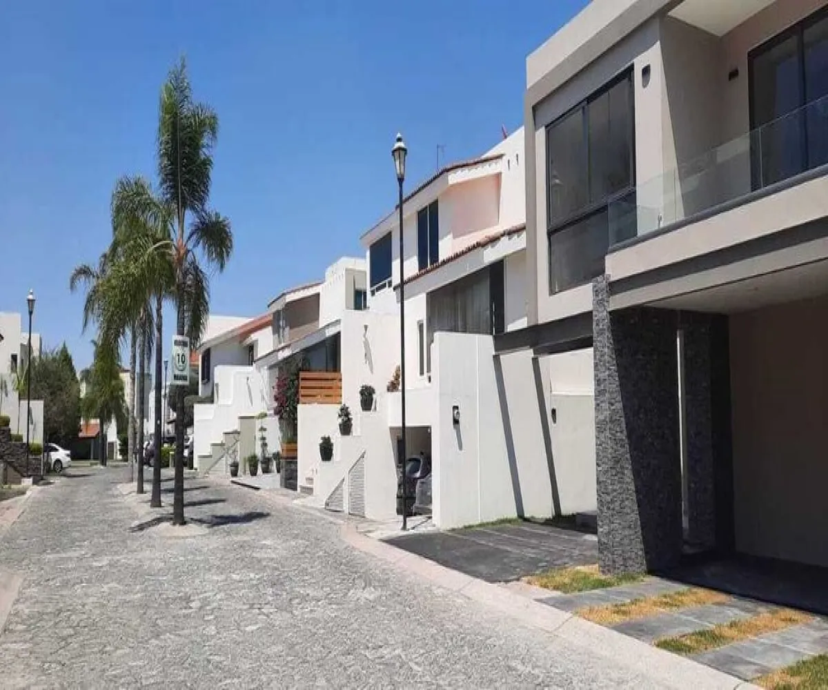 Casa En Venta,Bugambilias,Avenida Lorenzo Barcelata 510 17, Zapopan, Jalisco 45237, 4 Habitaciones,5 Baños,Avenida Lorenzo Barcelata,1,pL9oID4