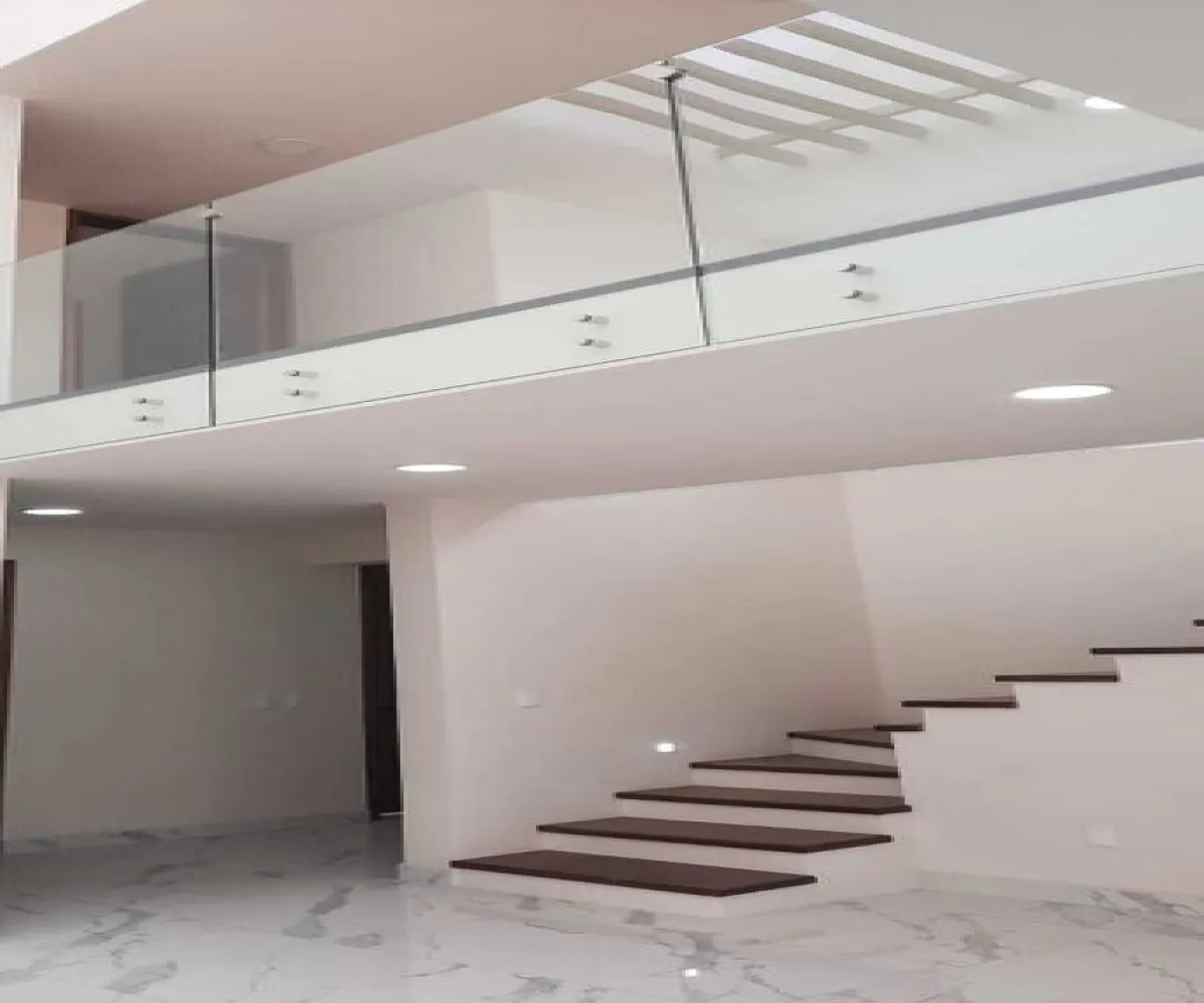 Casa En Venta,Bugambilias,Avenida Lorenzo Barcelata 510 17, Zapopan, Jalisco 45237, 4 Habitaciones,5 Baños,Avenida Lorenzo Barcelata,1,pL9oID4