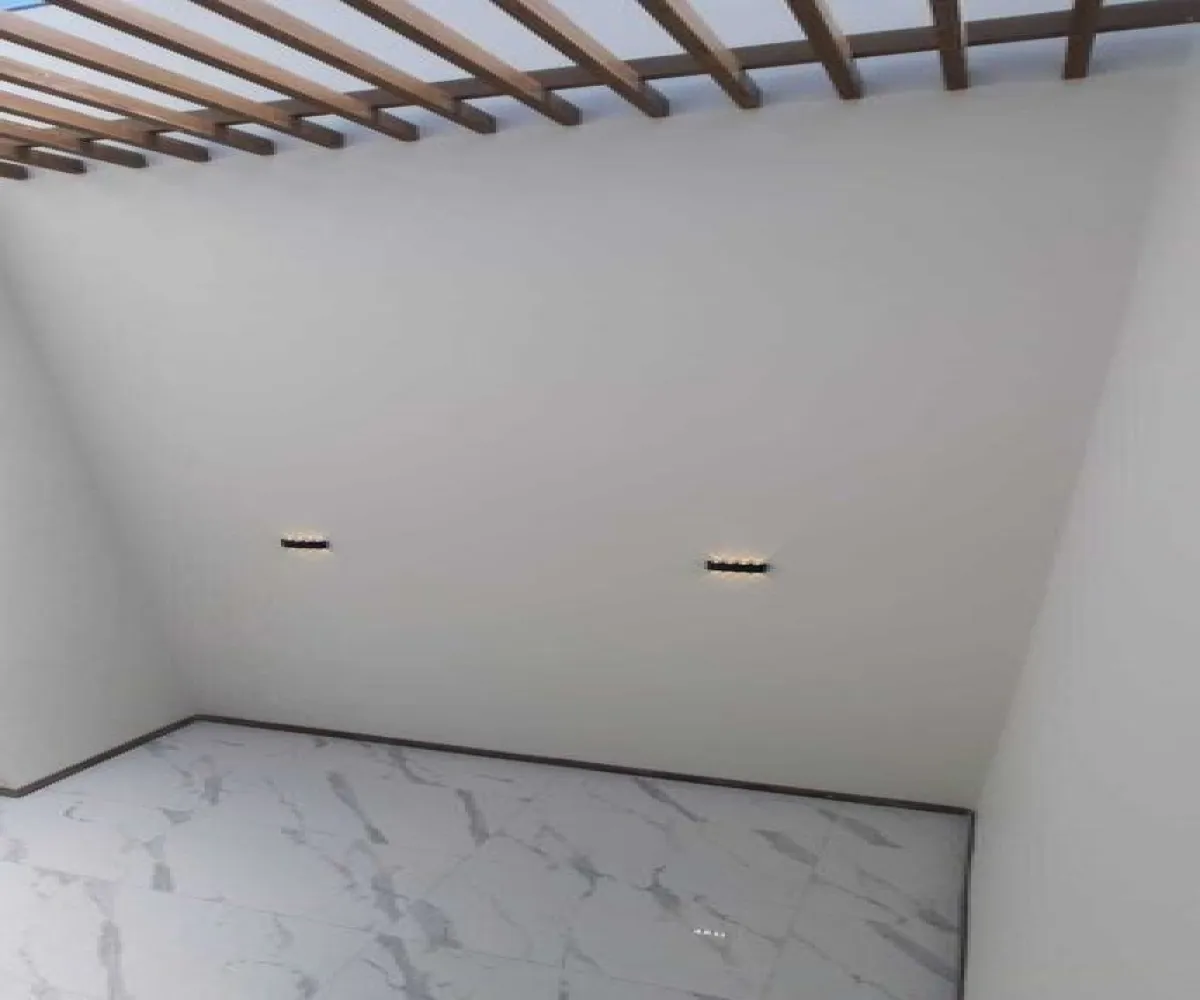 Casa En Venta,Bugambilias,Avenida Lorenzo Barcelata 510 17, Zapopan, Jalisco 45237, 4 Habitaciones,5 Baños,Avenida Lorenzo Barcelata,1,pL9oID4