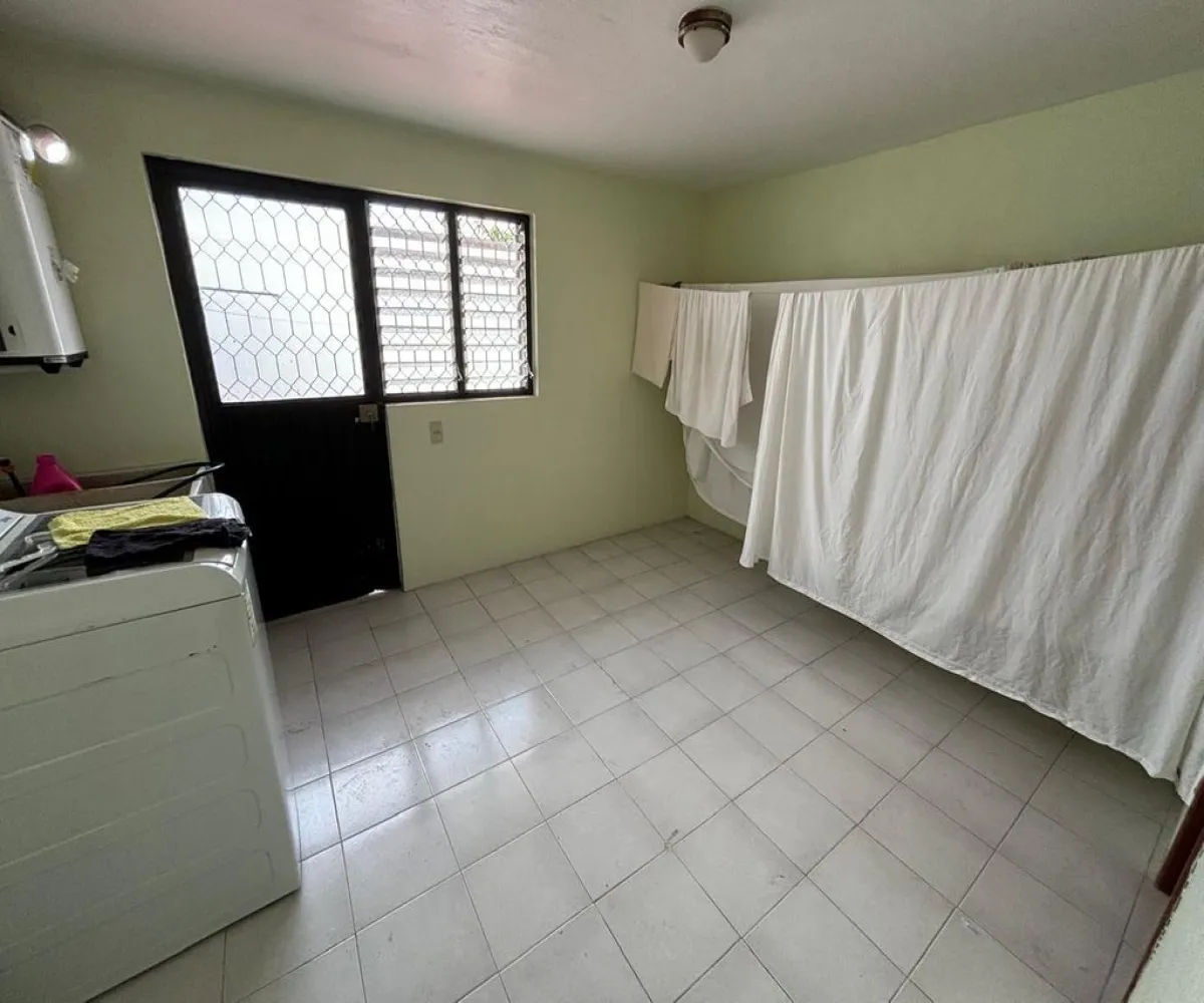 Casa En Venta,Victoria,Zafiro 3217, Zapopan, Jalisco 45088, 3 Habitaciones,2 Baños,Zafiro,1,prRpvSL