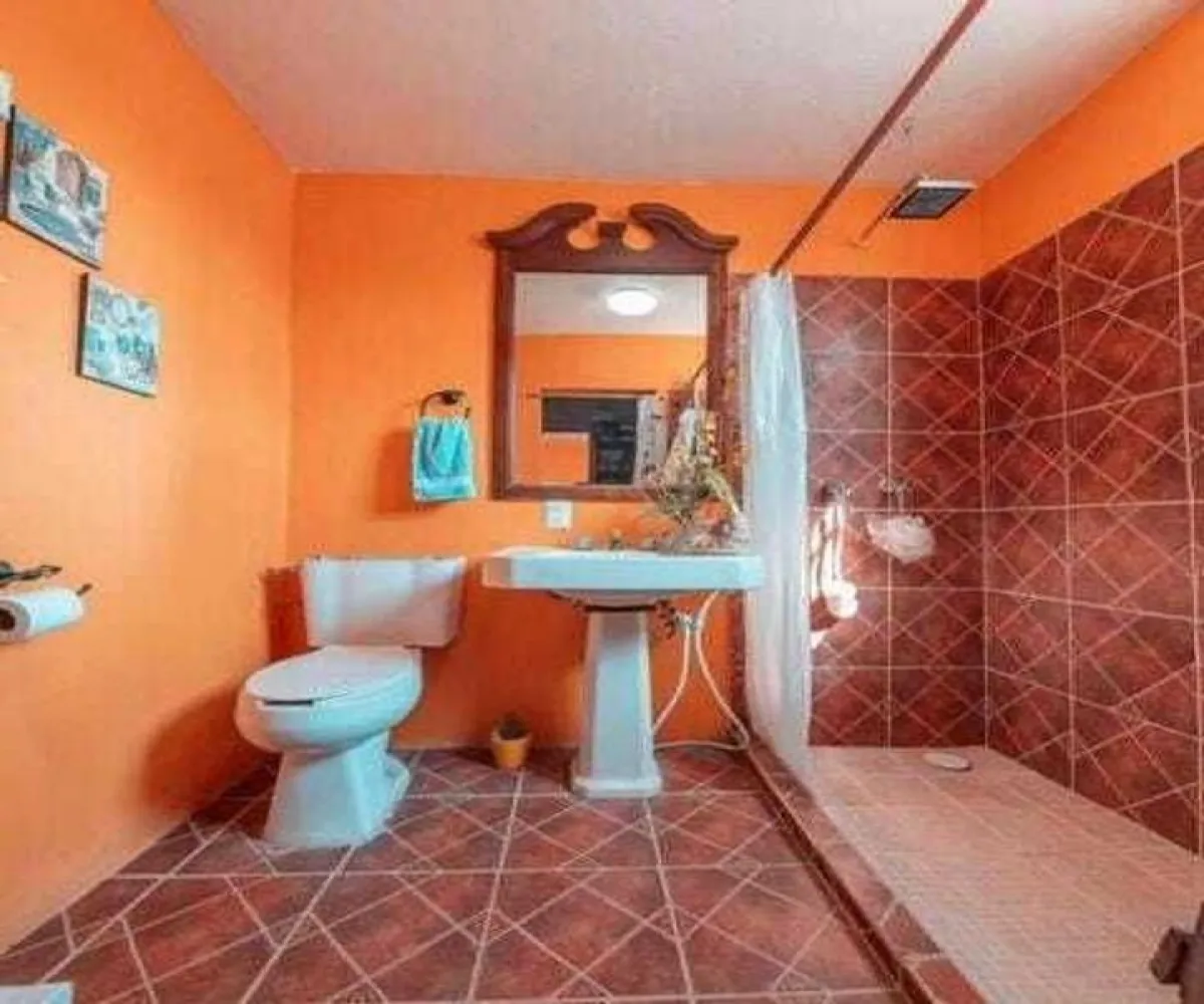 Casa En Venta,Cortijo San Agustin,Paseo de Las Planicies 25, Tlajomulco de Zúñiga, Jalisco 45645, 4 Habitaciones,2 Baños,Paseo de Las Planicies,1,psZR4mr