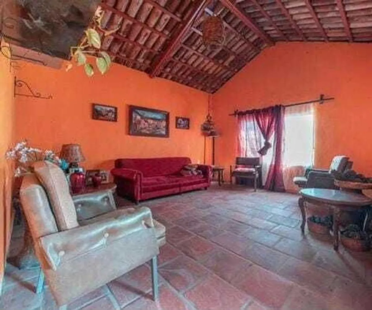 Casa En Venta,Cortijo San Agustin,Paseo de Las Planicies 25, Tlajomulco de Zúñiga, Jalisco 45645, 4 Habitaciones,2 Baños,Paseo de Las Planicies,1,psZR4mr