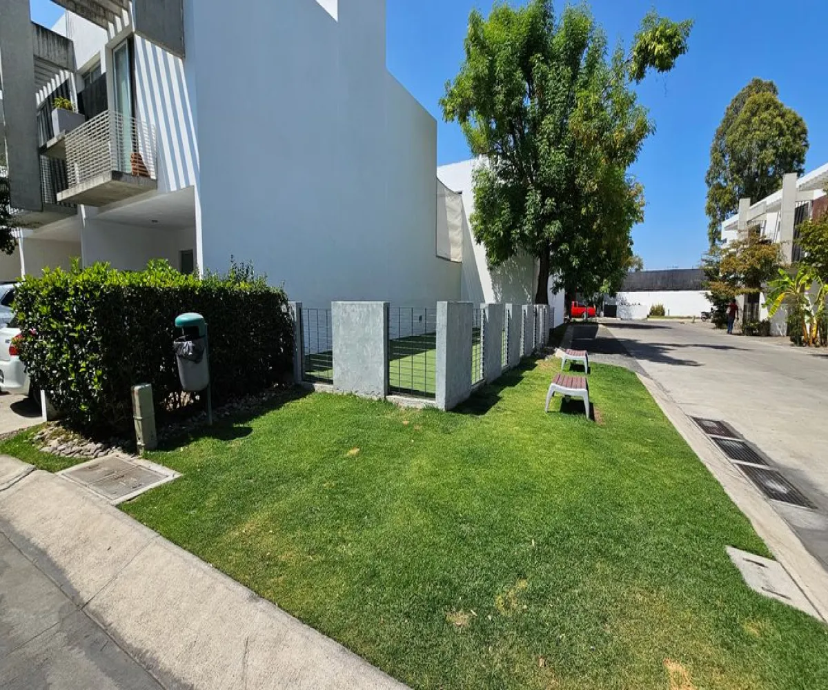 Casa En Venta,San Juan de Ocotán,Avenida 5 de Mayo 455, Zapopan, Jalisco 45019, 3 Habitaciones,2 Baños,Avenida 5 de Mayo,2,pCXAOWN