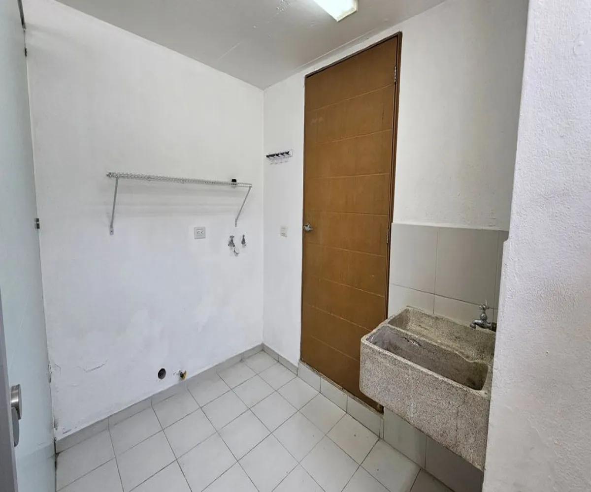 Casa En Venta,San Juan de Ocotán,Avenida 5 de Mayo 455, Zapopan, Jalisco 45019, 3 Habitaciones,2 Baños,Avenida 5 de Mayo,2,pCXAOWN