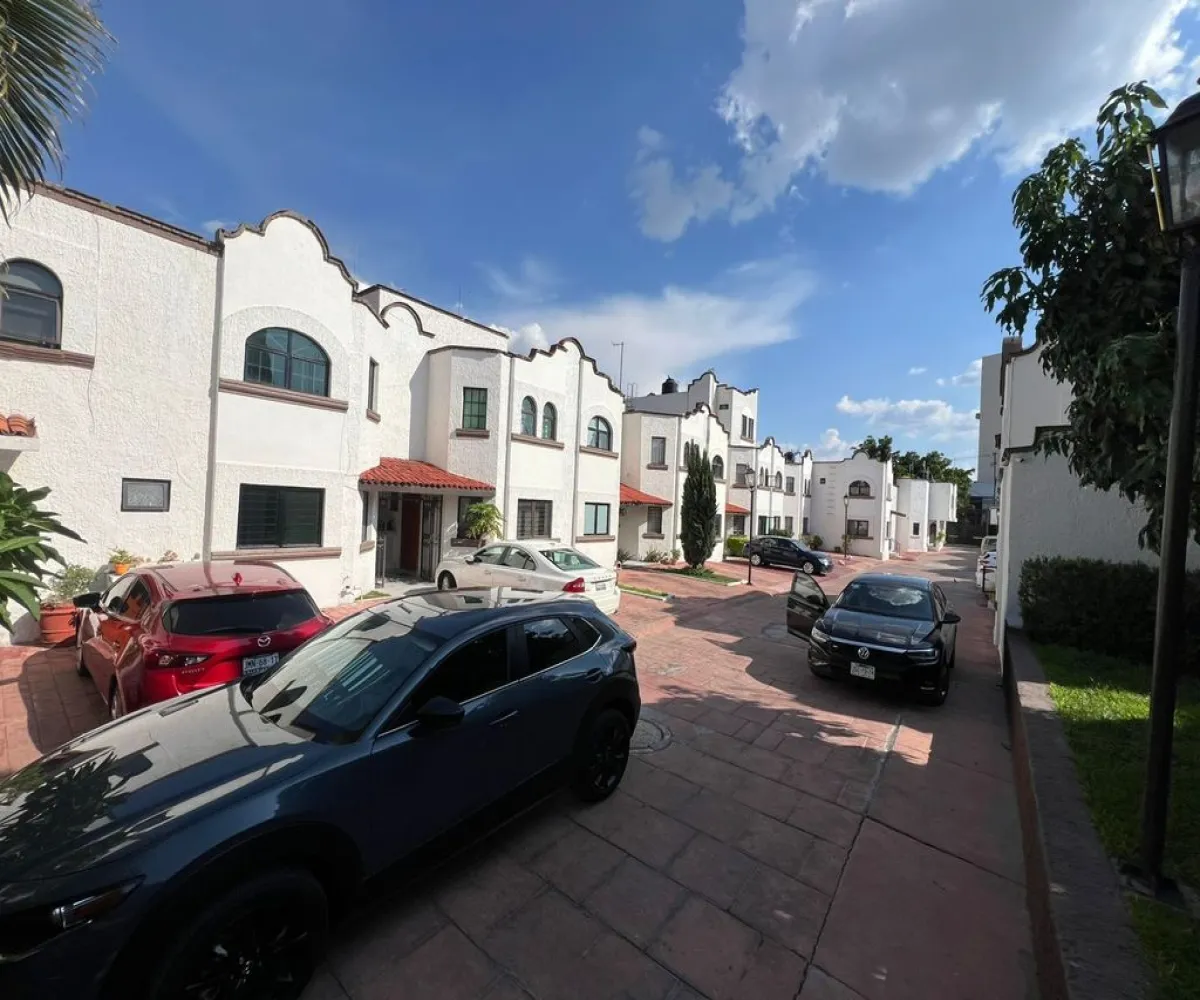 Casa En Venta,Granja,Calzada Norte 19, Zapopan, Jalisco 45010, 3 Habitaciones,2 Baños,Calzada Norte,2,piwpliI