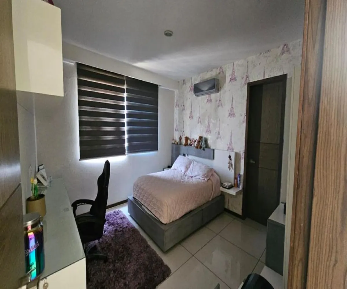 Casa En Venta,Valle Real,Avenida Paseo La Toscana 888, Zapopan, Jalisco 45019, 5 Habitaciones,4 Baños,Avenida Paseo La Toscana,1,pOEg66I