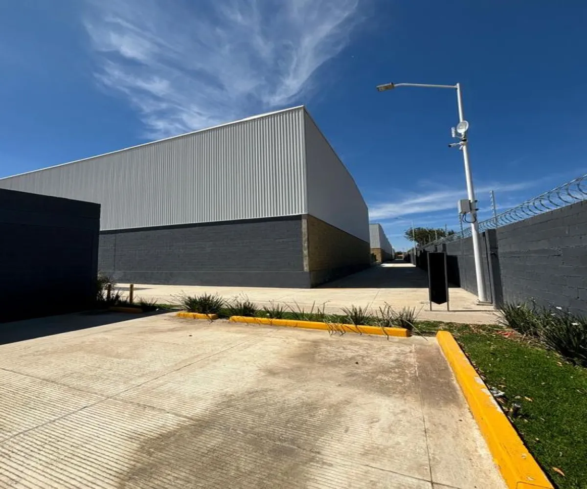 Industrial En Renta,Centro,La Alameda S/N, Tlajomulco de Zúñiga, Jalisco 45640,6 Baños,La Alameda,1,p2msh9h