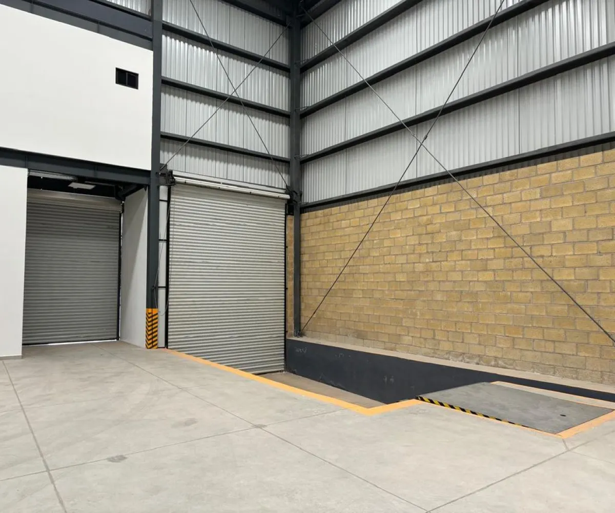 Industrial En Renta,Centro,La Alameda S/N, Tlajomulco de Zúñiga, Jalisco 45640,6 Baños,La Alameda,1,p2msh9h