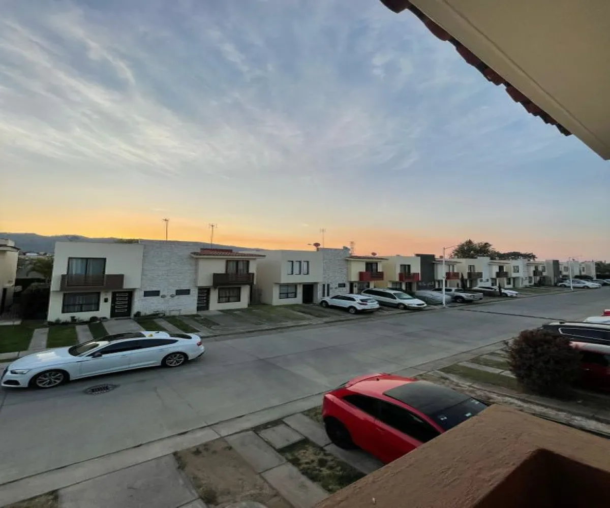 Casa En Venta,El campestre,Av del Sendero S/N, Zapopan, Jalisco 45221, 3 Habitaciones,2 Baños,Av del Sendero,1,pBp991c