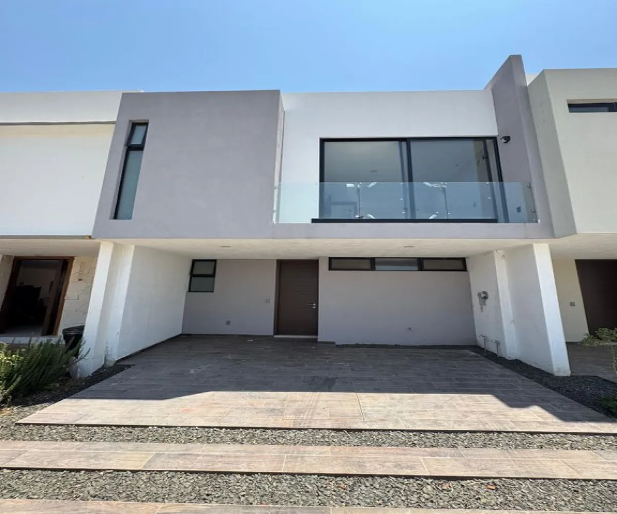 Casa En Venta,Paseo del Alva S/N, Zapopan, Jalisco 45134, 3 Habitaciones,2 Baños,Paseo del Alva,1,pFuq4rP